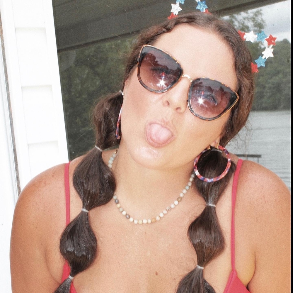 Meet your Posher, Carly